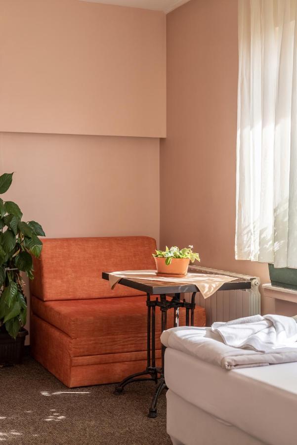 Hotel Orlando София Экстерьер фото