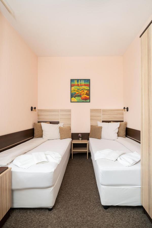 Hotel Orlando София Экстерьер фото